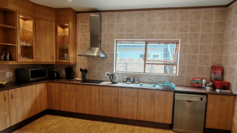 2 Bedroom Property for Sale in Reebok Western Cape